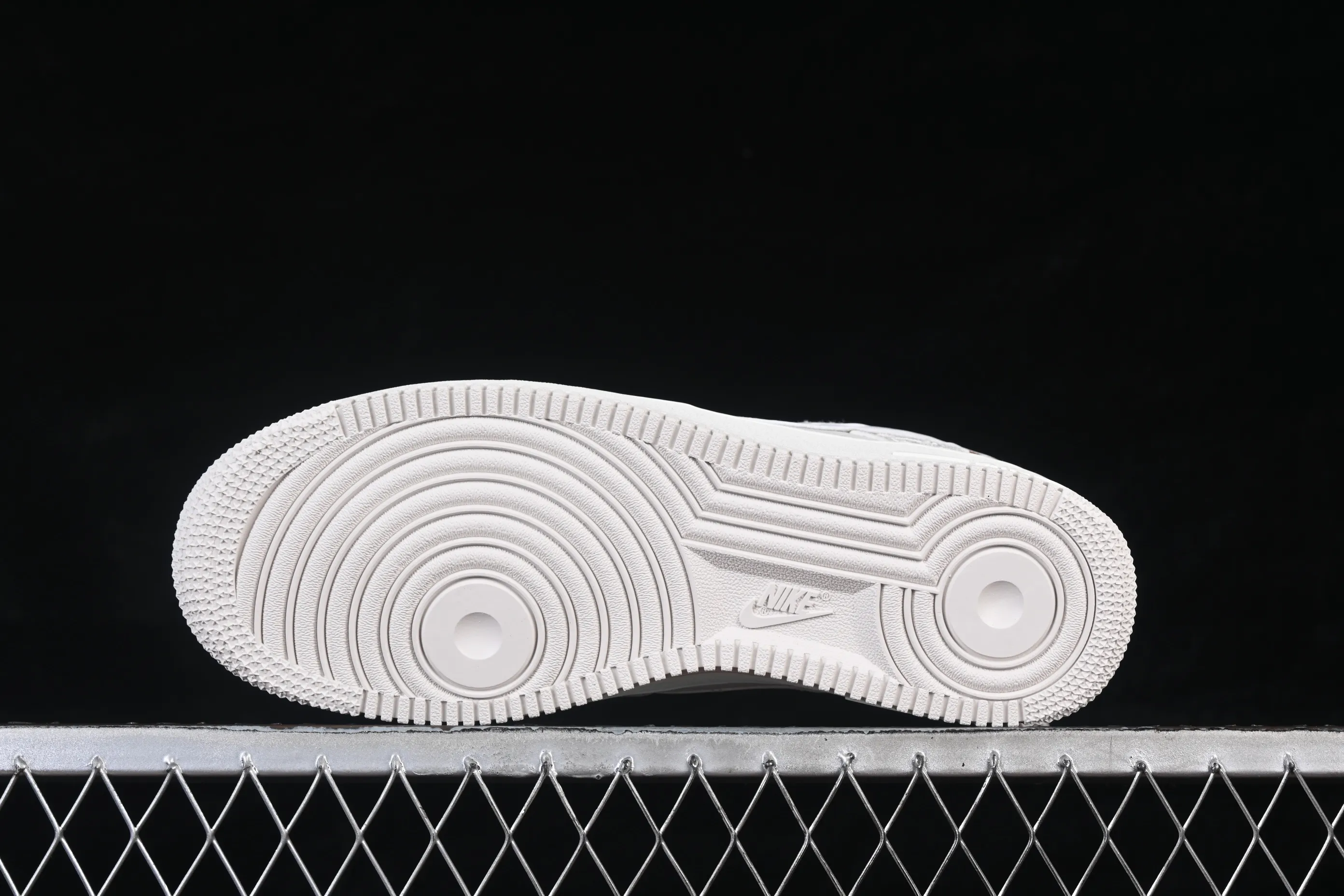 All categories Nk Air Force 1 Air Force series Nk Air Force 1 Low Air Force low-top C version Nike Air Force 1'07 Low Year of the Horse limited edition Air Force 1 low-top casual sneakers IQ1119-011